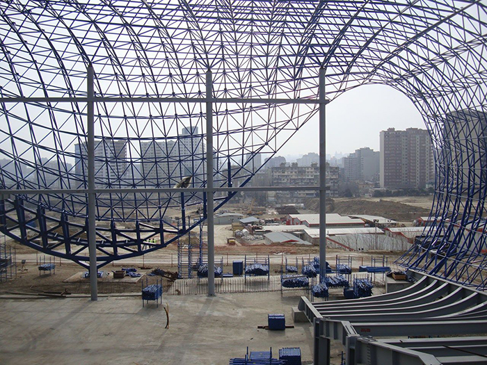 Construcción con sistemas de estructura espacial