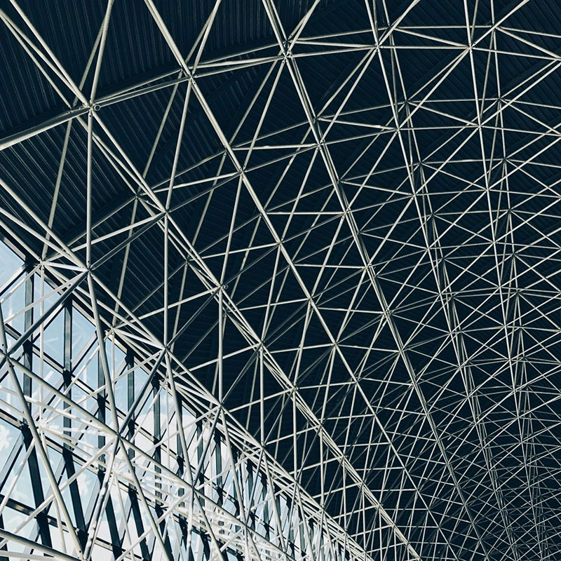 Estructura modular de celosía espacial de acero